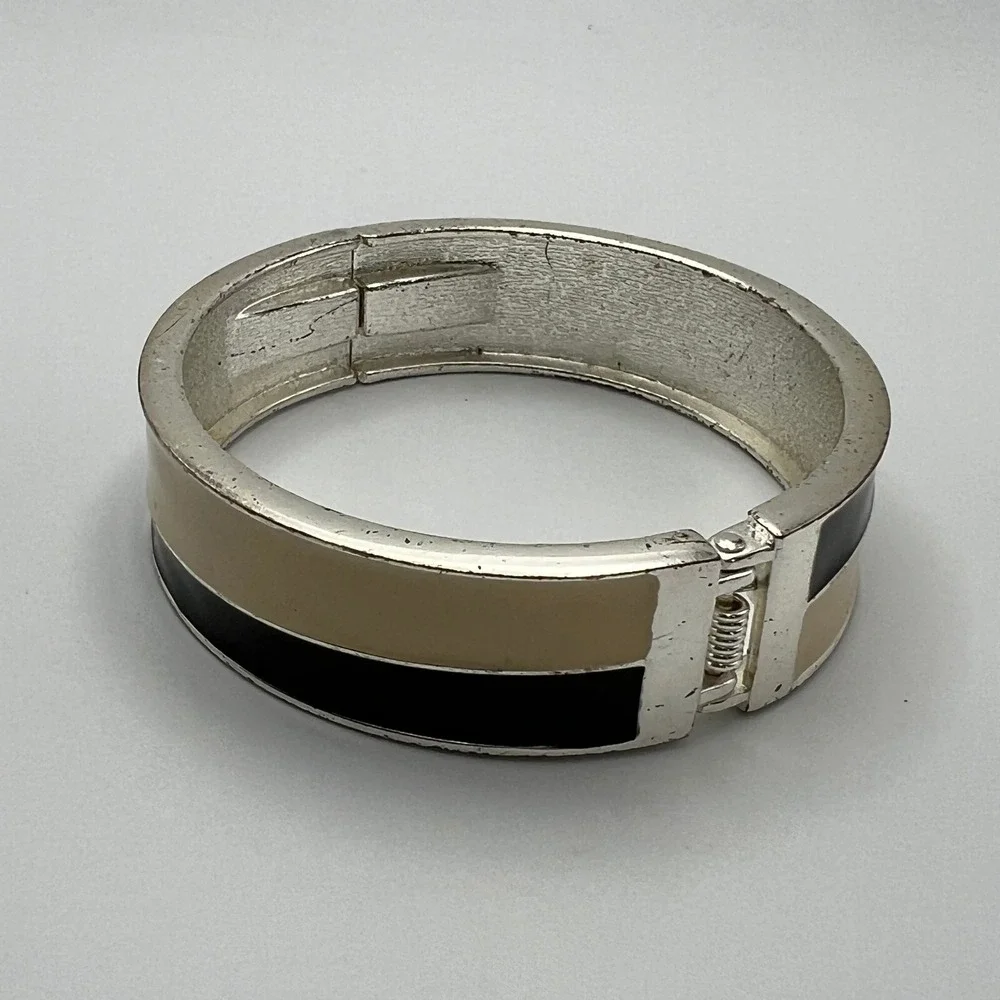 Enamel Bangle Black‎ and Cream Enamel Silver Tone Clamper Bracelet